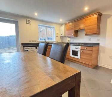 Stockton-on-Tees House | Shekinah glory