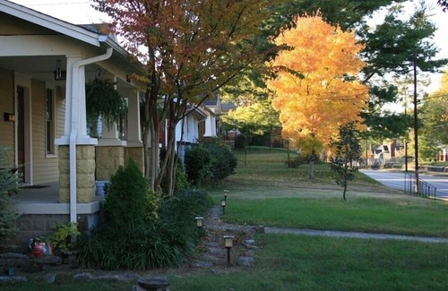 Shelby Hills House | Shelby House/East Nashville/Fur Babies Welcome