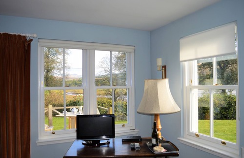 Colintraive Cottage | Shelduck Cottage, shoreline location, pet friendly, sleeps 7