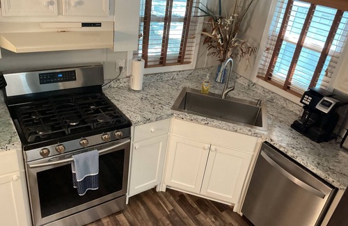 Townsend House | Shellman Bluff GA -Marsh View -w/dock on Tidal Creek 2 1/2 mi.to Marina Village