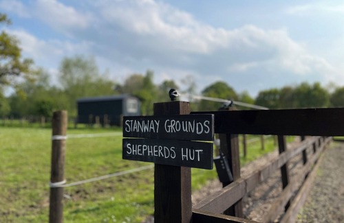 Mangotsfield Cabin | Shepherds Hut in the Cotswolds