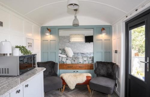 Cylch-Y-Garn House | Shepherds Stone