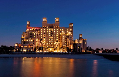 Beach & Coast Hotel | Sheraton Sharjah Beach Resort & Spa