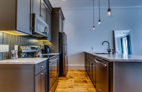 Penn Yan Apartment | Sheridan House Studio: upscale studio apartment on Main St, close to coffee shop, restaurants