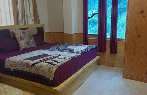 Kasol House | Shesh Besh Guest House & Restaurant
