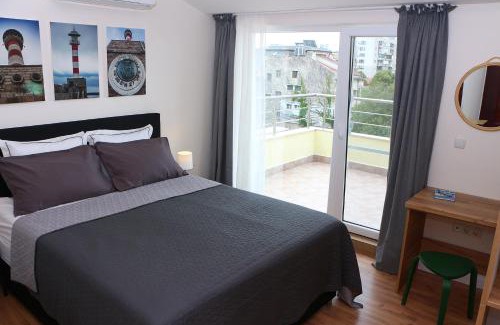 Burgas Center Apartment | Shik & Chic in the Heart of Burgas # 5min from beach