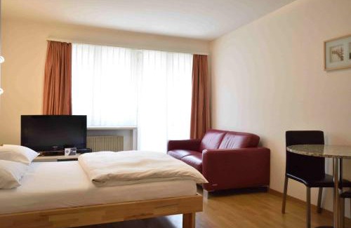 District 6 Apartment | Shiny Studio in Zurich - Crown 37