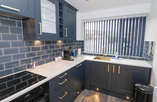 Frampton on Severn House | SHIRLEYS, family friendly, with a garden in Stratford-Upon-Avon