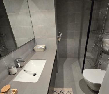 Sharjah Apartment | Shiro Elegant Living by Shiro Elegant Holiday Homes