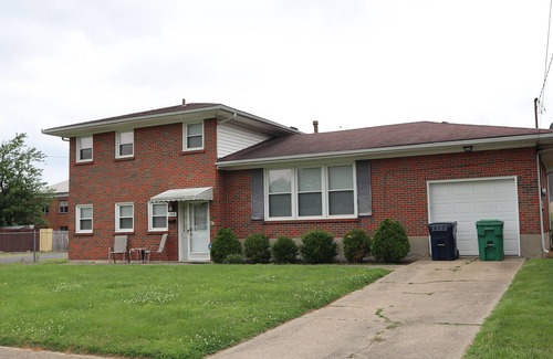 Shively House | Shively Split-Level Ranch