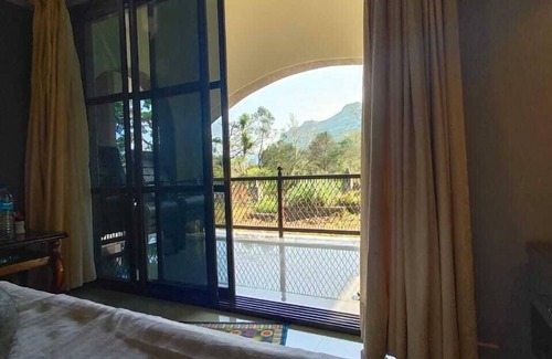 Mangaon Hotel | Shivraj Palace Resort