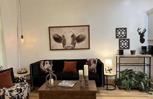 Fluker Cottage | SHL- Cow-tales Cottage