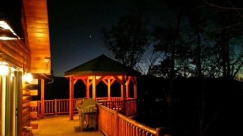 Whittier House | Shooting Star Ridge