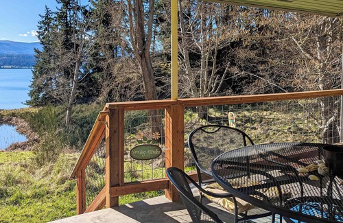 Sequim House | Shores A Tranquil Private Haven Right on the Beach