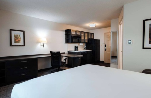 Park Central Hotel | Short Drive to The Dallas Arboretum and Botanical Garden! FREE Parking Onsite!