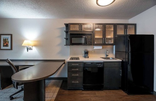 Park Central Hotel | Short Drive to The Dallas Arboretum and Botanical Garden! FREE Parking Onsite!