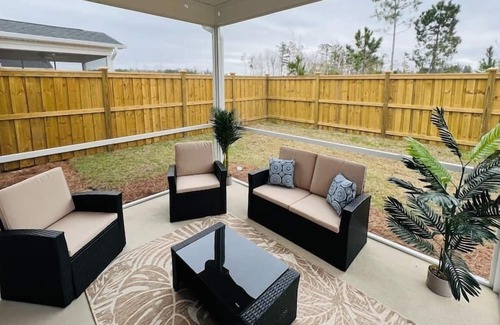 Wilmington House | Short oasis to Wilmington NC.