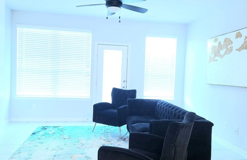 Prosper House | Short Stay, Long on ComfortnOne bedroom in a home with shared space