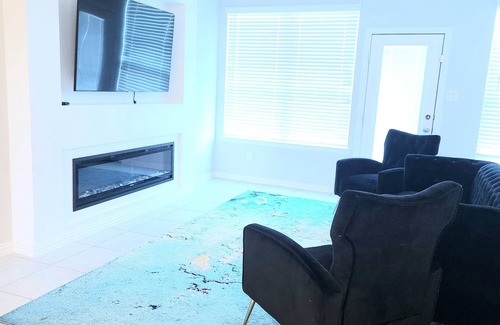 Prosper House | Short Stay, Long on ComfortnOne bedroom in a home with shared space