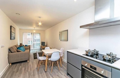 Manchester Apartment | Short Term Let Manchester With Parking