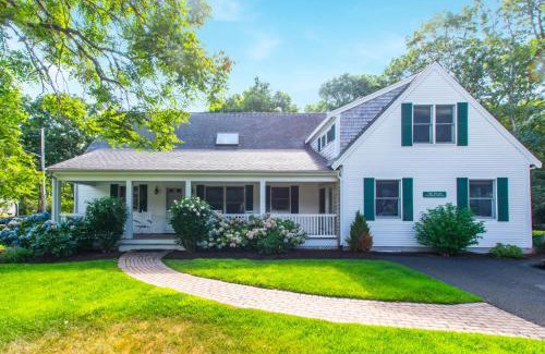 West Yarmouth House | Short Walk to Private Beach