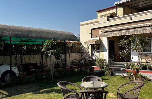 Sanganer Villa | Shree Kunj Villa – Private Nature Retreat with Terrace, Garden & Green Views