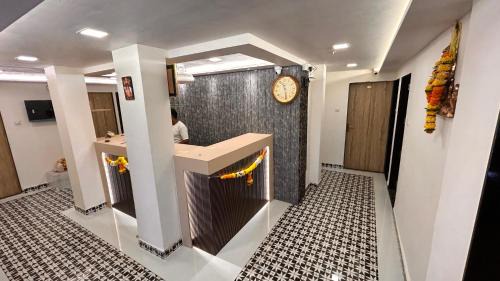 Vashi Hotel | Shree Nidhi Residency