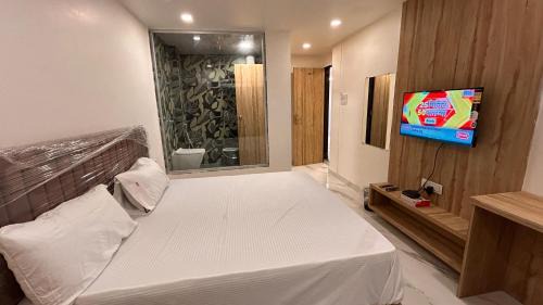 Vashi Hotel | Shree Nidhi Residency