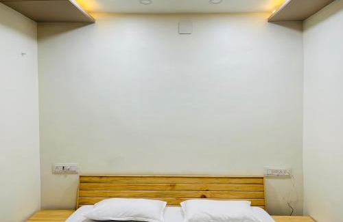 Rajpipla House | Shree Vinayak Home Stay