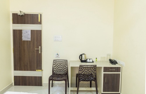 Perundurai Hotel | Shrees Hotel