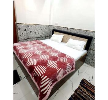 Ayodhya House | Shri Bhagwati Paying Guest House