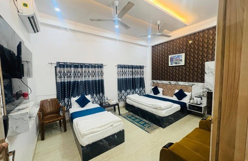 Ayodhya Hotel | Shri Radhe Radhe Paying Guest House