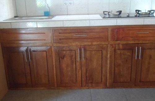 San Fernando Apartment | Sibuyan (Romblon) whole house (home office) directly on the beach via Cresta de Gallo,