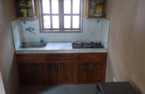 San Fernando Apartment | Sibuyan (Romblon) whole house (home office) directly on the beach via Cresta de Gallo,