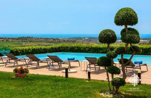 Ispica Villa | Sicily Summer Breeze - Deluxe Villa with Pool