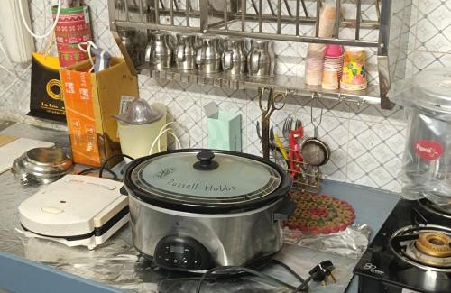 Sabarmati House | Siddhi chakra - Only Family Rooms on Monthly Basis rooms in Home Apartment