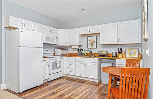 St. Elmo Improvement League Apartment | Side of Lookout Mtn-Prvt Open Concept APT-Chatt Vistas