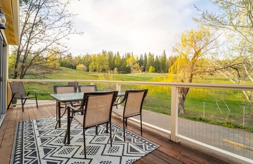 Grass Valley House | Sierra Gold-Cozy home in the heart of Grass Valley