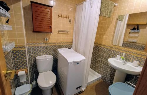 Guejar Sierra Apartment | Sierra y Silencio Nómada, WIFI, Trastero y Garaje