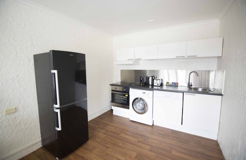 Sale Hotel | Siesta Central Apartments