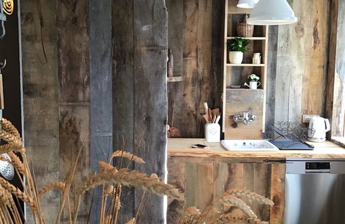 Pleudihen-sur-Rance House | Signature gîte/Private spa for lovers near Saint-Malo and Dinan