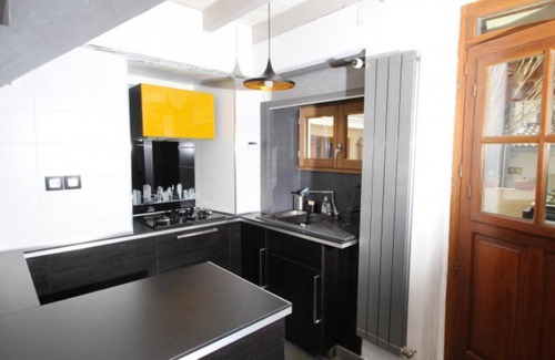 Montmiral House | Silence and fullness in a haven of peace