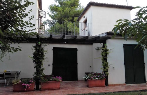 Potenza Picena Cabin | Silos Torrenova small cottage typical of the Marche region. CIR: 043043-BeB-00025
