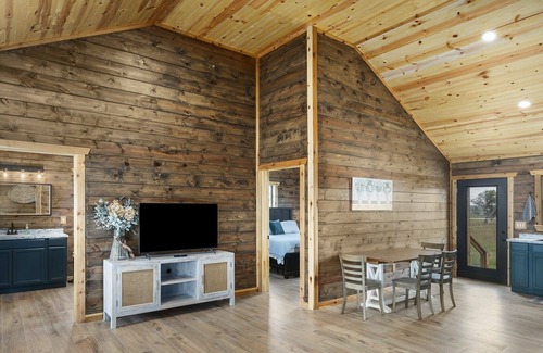 Grapetown Cabin | Silver Buckle Ranch | 2 Scenic Cabins Sleeping up to 12