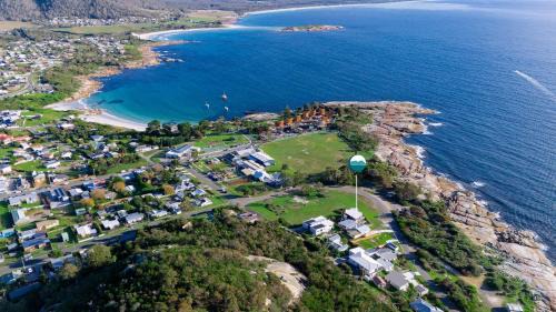Bicheno House | Silver Hill ~ from farm cottage to splendid beachy vibes!
