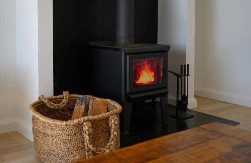 Bicheno House | Silver Hill ~ from farm cottage to splendid beachy vibes!