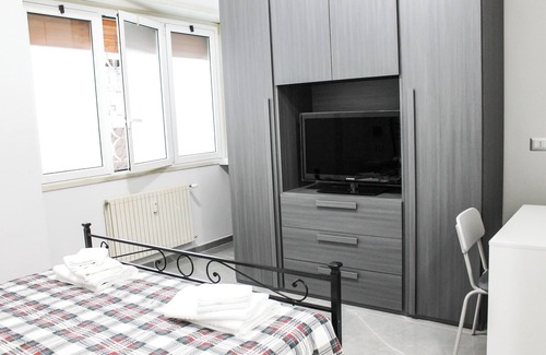 Quartiere XI Portuense House | Silver Rose Guest House - Cozy independent room in the center of Rome