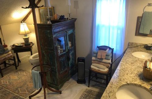 Marion Bed & Breakfast | Silvershell Inn