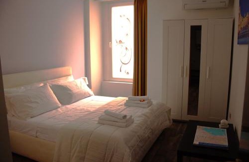 Barriera Vecchia-San Giacomo Apartment | Silvia's sweet home