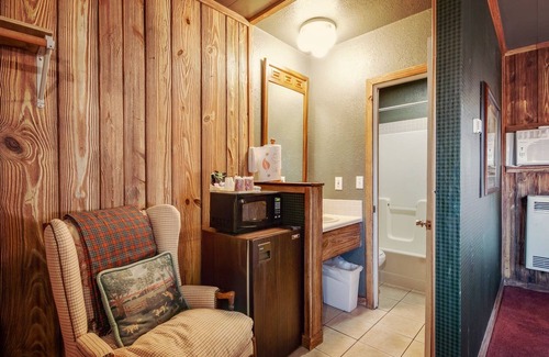 Wamego Hotel | Simmer Motel
